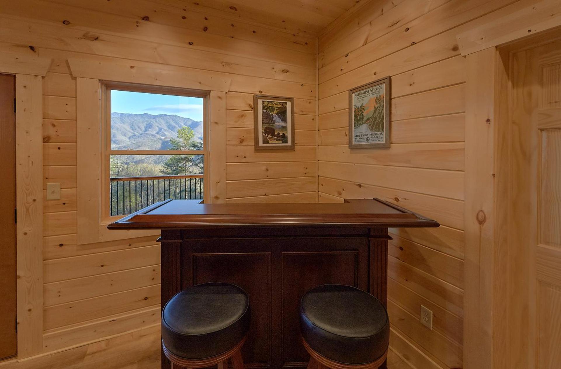 Misty Mountain Adventure Lodge Гетлинбург Екстериор снимка
