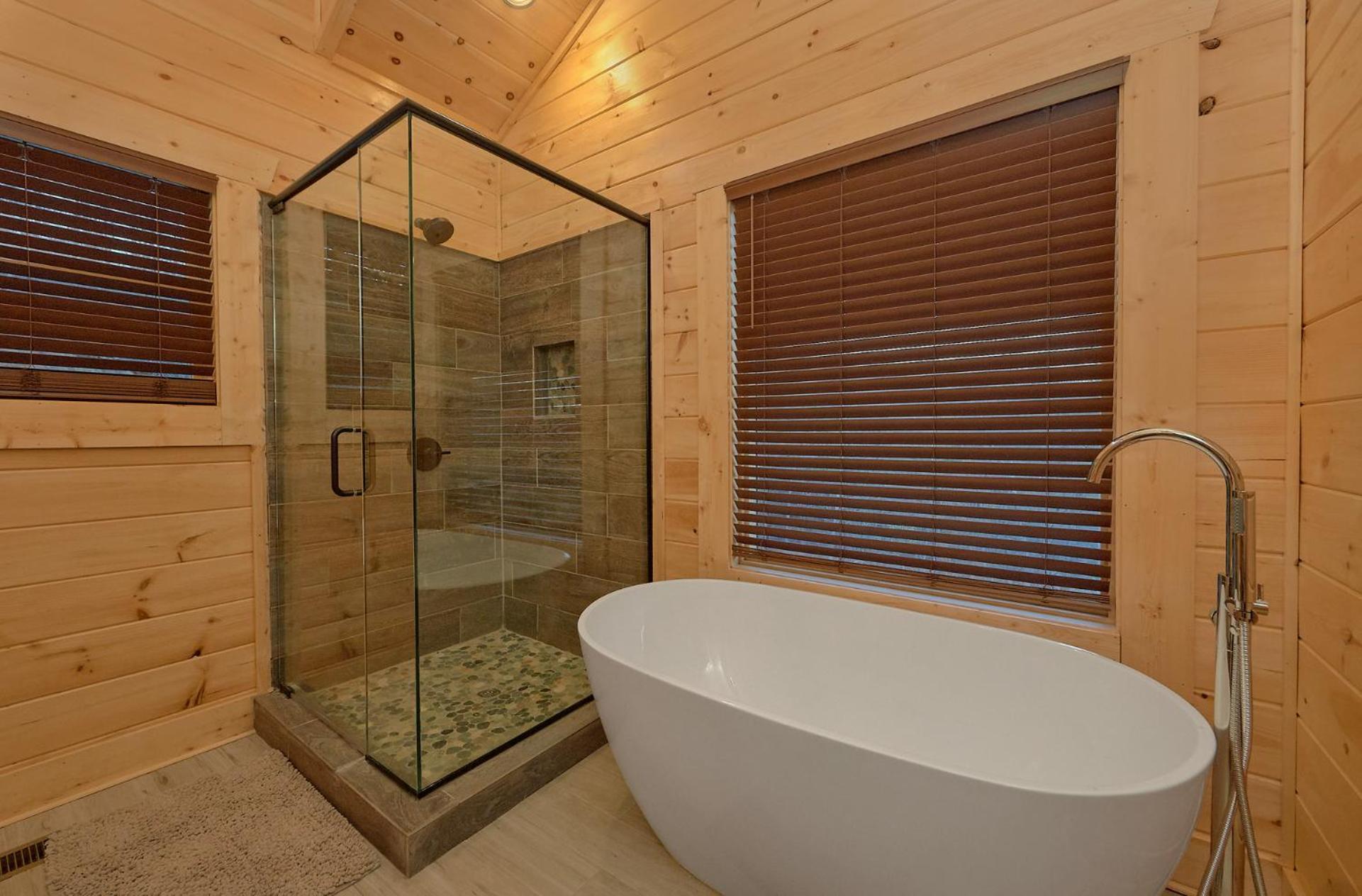 Misty Mountain Adventure Lodge Гетлинбург Екстериор снимка