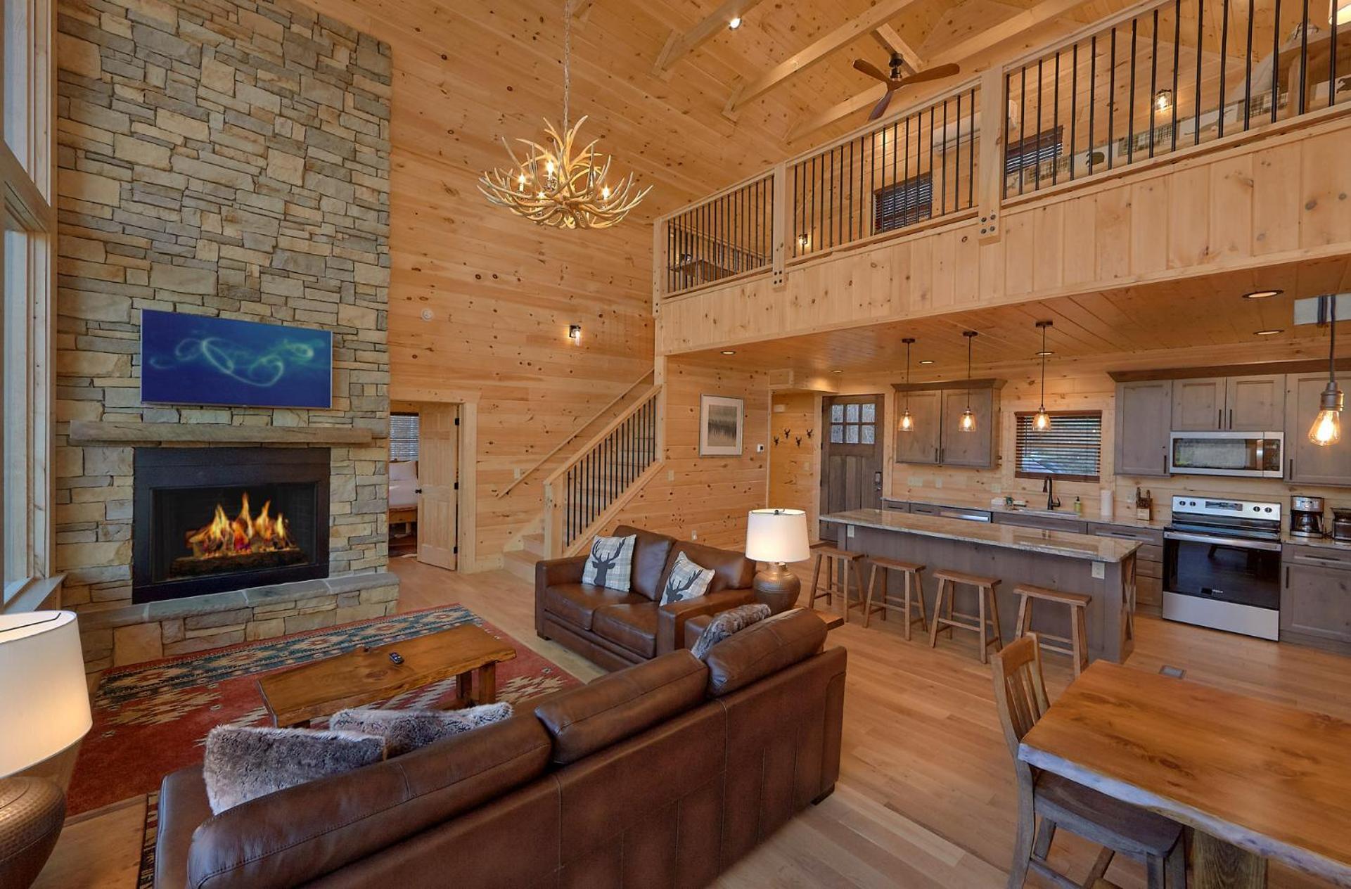 Misty Mountain Adventure Lodge Гетлинбург Екстериор снимка